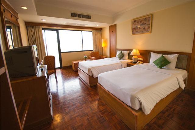 Chakungrao Riverview Hotel Kamphaeng Phet Exterior photo